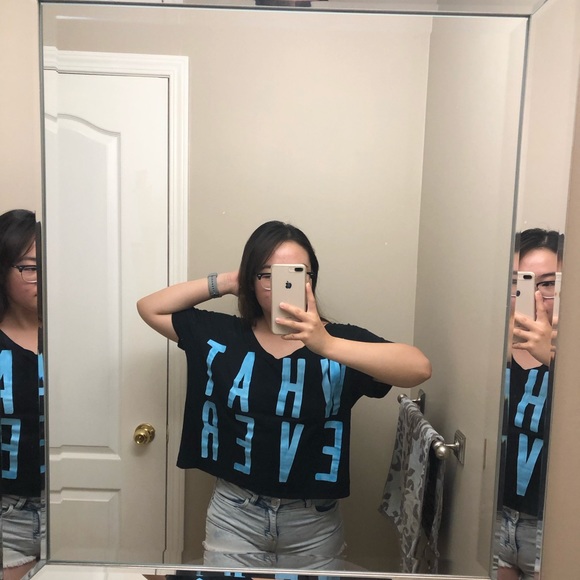 Hollister Loose Top - Picture 3 of 3